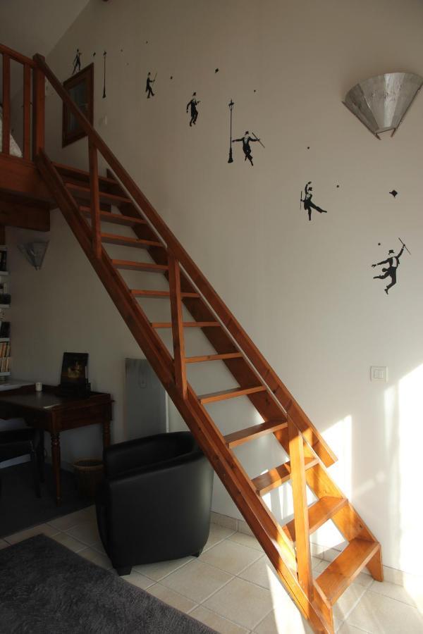 Bed and Breakfast Entre Avignon Et Pont Du Gard Rochefort-du-Gard Exterior foto